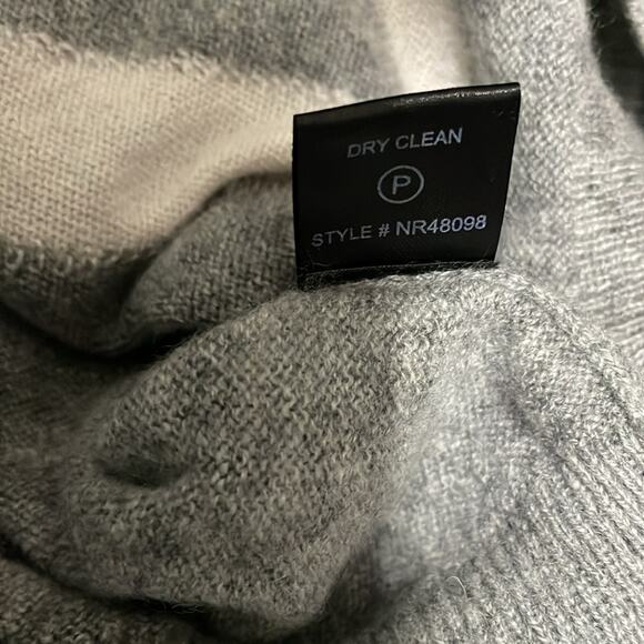 Skull Cashmere Sweater 100% Cashmere Crewneck Apres Ski Gray Size Large - Picture 4 of 5